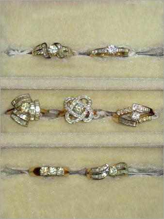 Ladies Pointer Diamond Ring