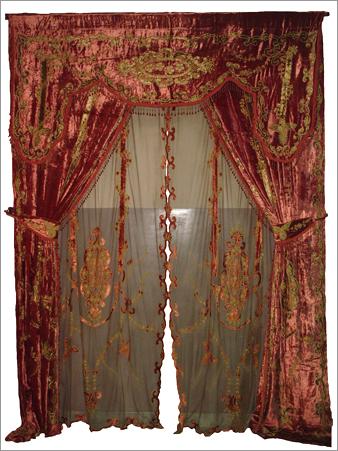 Fancy Curtain Set