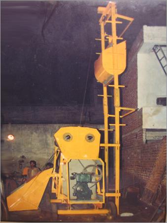 Concrete Mixer & Builer Hoist