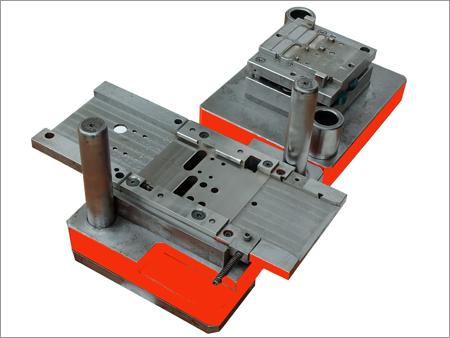 Progressive press tool