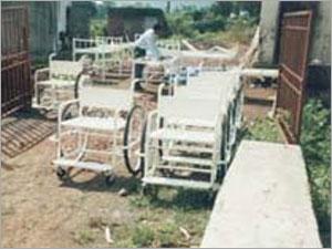 Wheel Chairs - Steel, 95x60x90cm, 24 Inch Wheels | Lightweight, Foldable, Hand Brakes, Comfortable Seat