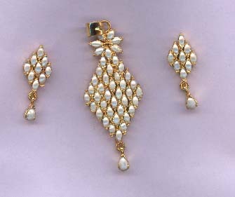 Pendant with Earrings