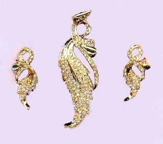 Pendant With Earring