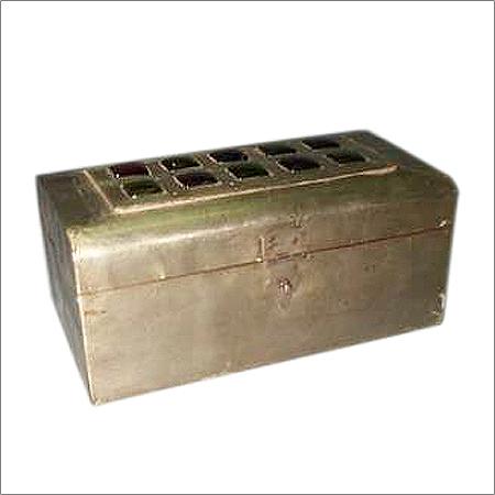 Wooden Rectangle Box White Metal Fitting