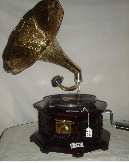 Wooden Gramophone