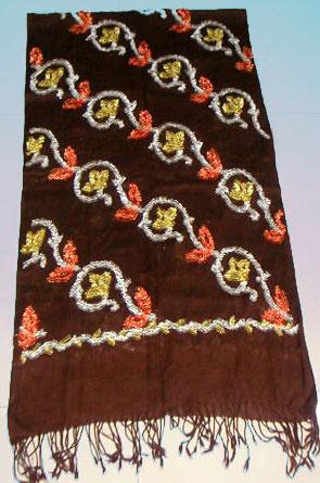 STOLES /SHAWLS