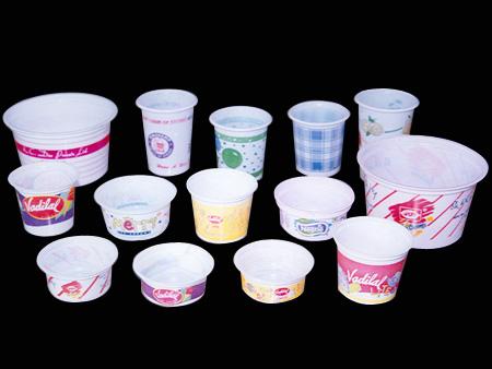 Disposable Plastic Cups and Tumblers