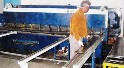 Shearing M/C Godrej 3Meter Bed Lenth 3.5 mm Thichness