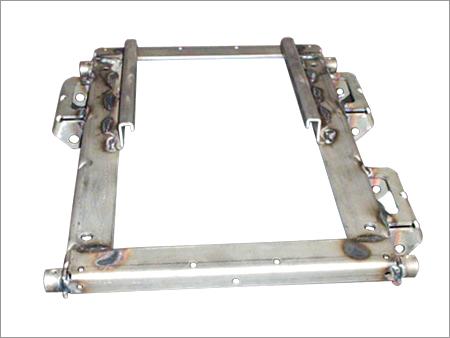 Locking Lug