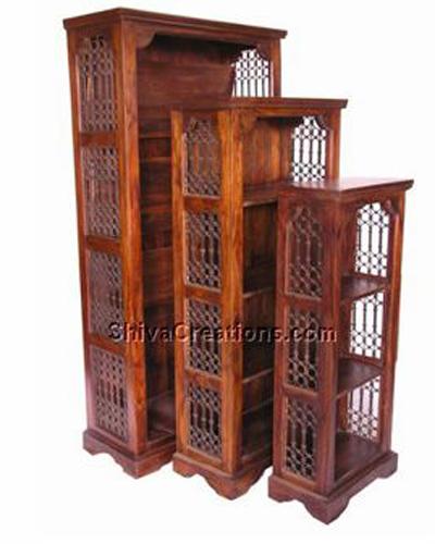 Wooden book shelf(s/3)