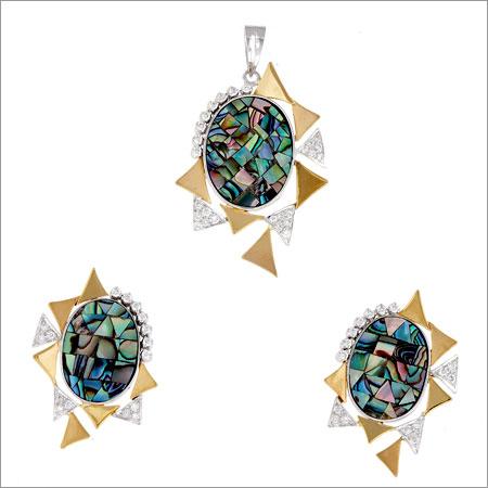 Pendant cum Earring