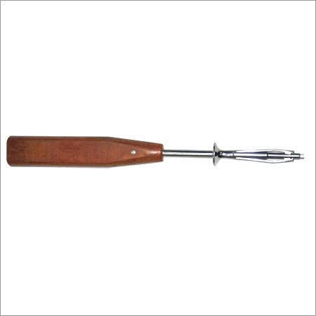Orthopaedic Screw Driver - Steel & Wood, 15cm Length x 1cm Handle Diameter, 3mm Shaft Diameter - Durable, Ergonomic, Reliable, Sterile, Strong Grip, Precise Insertion