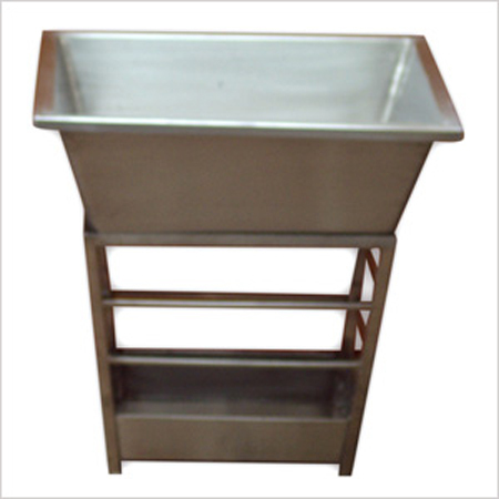 Dust Bin for Dirty Plates