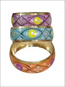 Bracelet - Brass, 60-70mm Diameter, Multicolored | Stylish Accessory, Handcrafted Design, Enamel Coating
