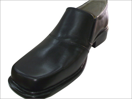 Shoe