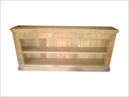 WOODEN ANTIQUE SIDE BOARD CABINET