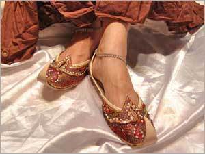 Ladies Mojari