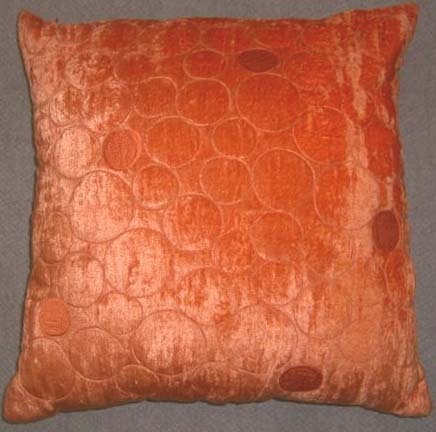 QUILTED CIRCLE EMBROIDERY CUSHION COVER