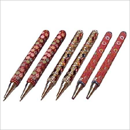 Large Lac Pens