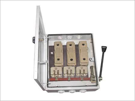 Switchgear Open (32 Amp., 415 Volts)