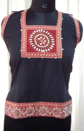 EMBROIDERED LADIES TOP
