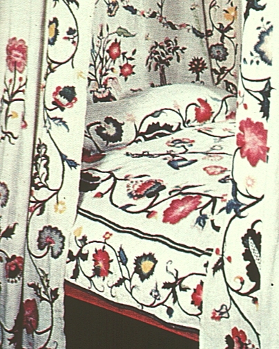 2 Ply Crewel Embroidary Bed Cover 4