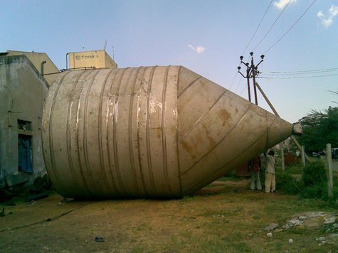 Sugar Bin - Steel, 30-90 M3/Hr Capacity | Compact Design, Durable, Low Operation Cost, Inbuilt Cabin Control