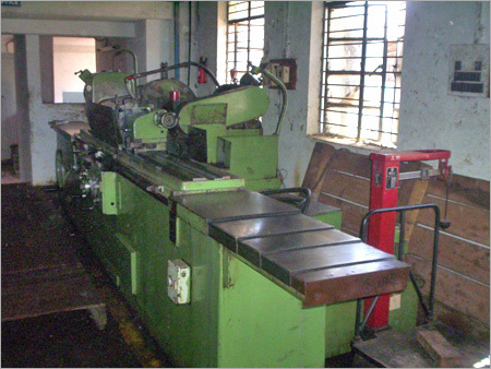 Center Lathe Kirloskar Lathe Model Turning Master 35