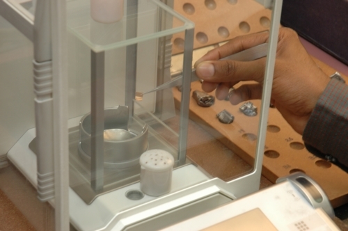 GOLD ASSAYING