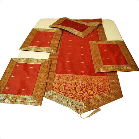 Table Cloths and Runners
