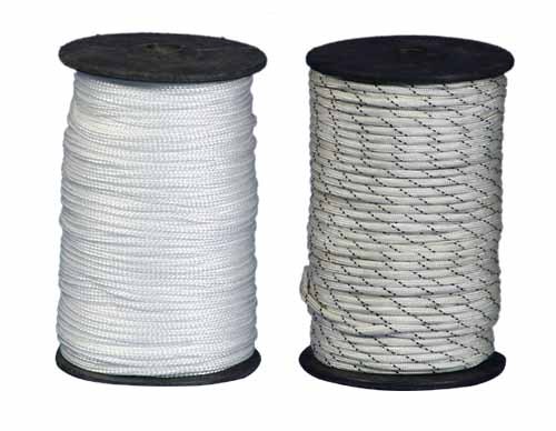 Shoe laces in running length