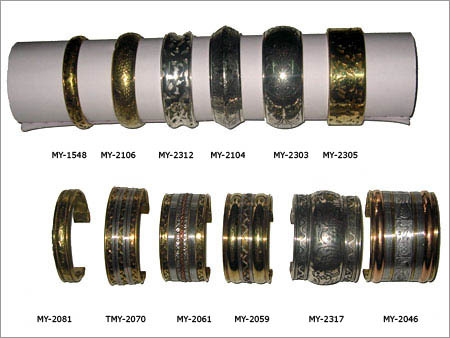 Bracelets / Bangles