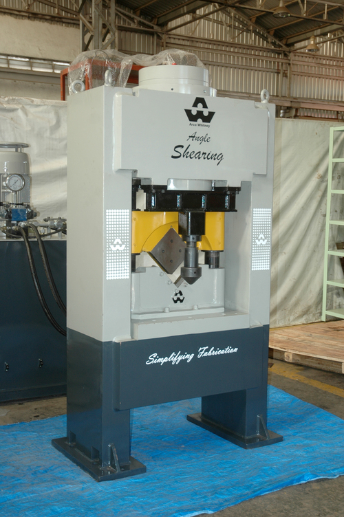 Angle Shearing Machine