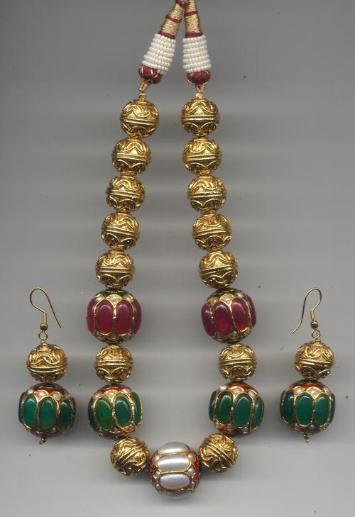 Designer Kundan necklace set