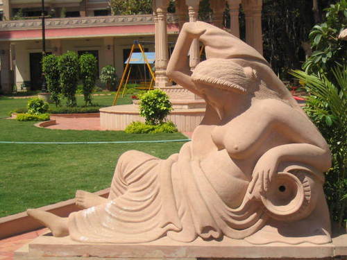 Statue Fountain