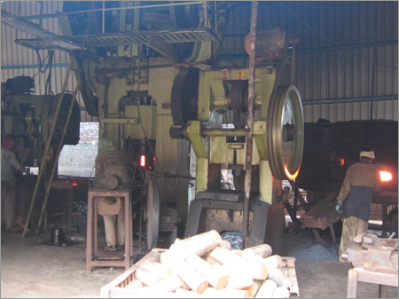 Friction Screw Press 300T