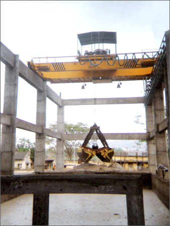 DG Grabbinng Duty Crane