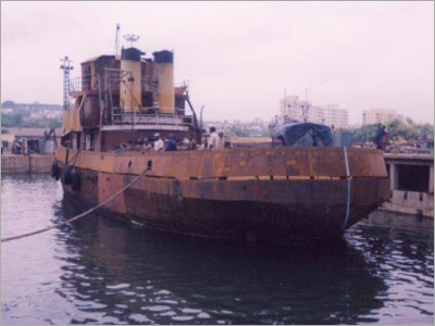 जहाज़ के निर्माता और मरम्मत करने वाले एवं तोड़ने वाले