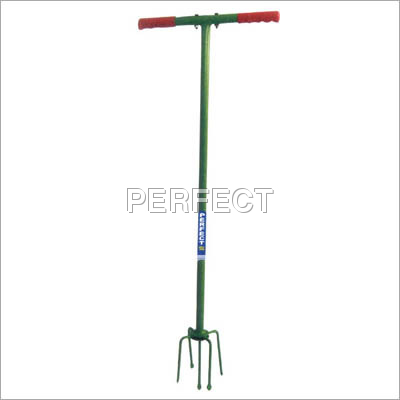 Garden Claw with Tubular Handle