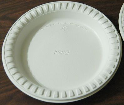 Paper plates & other foam items for food storage