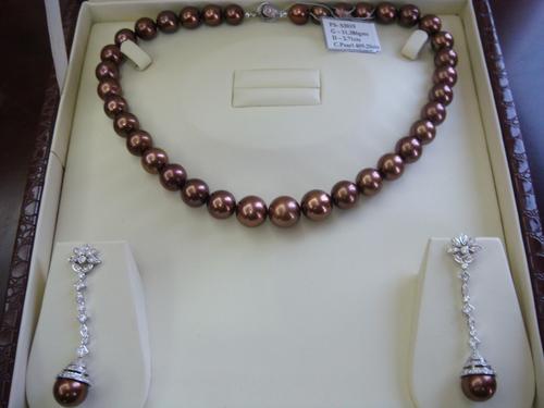 Chocklati Pearl Necklace Set
