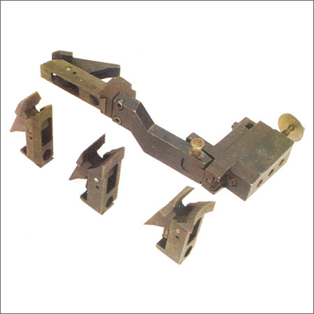 Toe Lasting M/c Pincher & Pincher Stand Assembly - Metal Alloy, 1.5 Kg, Adjustable Stand, Coated Finish, Precise Grip