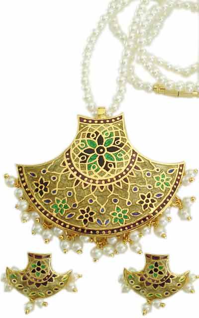 MEENAKARI