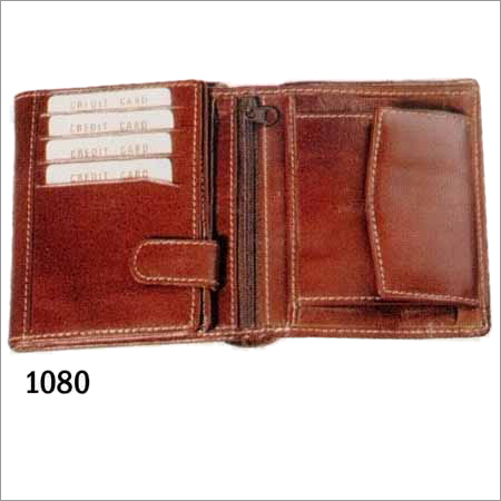 Bi-fold wallets