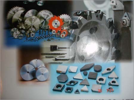 CUTTING INSERTS FOR MILLING CUTTERS