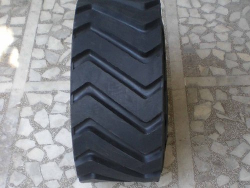 OTR Precured Tread Rubber 12.00 - 24 Size - Rubber 240 Mm Width 145 Mm Length 22 Mm Thickness 23.2 Kg Weight | Cost Effective Cut Resistant Double Mileage High Durability
