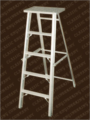 Self Support Ladder with Top Platform