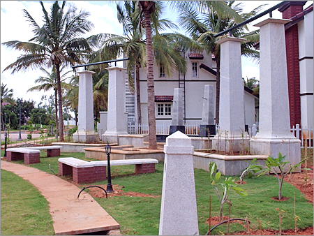 Carving Stones of Architectural Designs