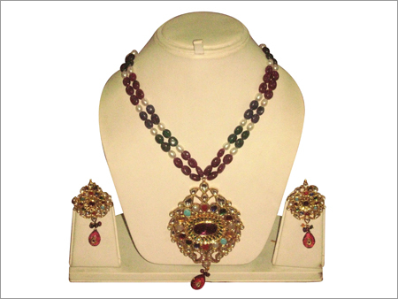 Kundan Jewellery