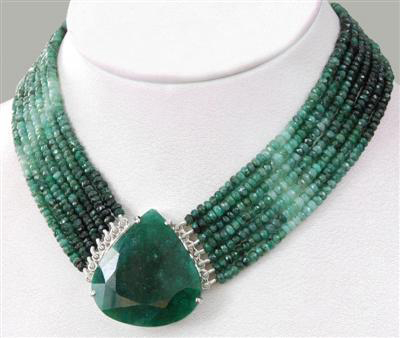 Emerald Beaded Choker Jewelry Necklace